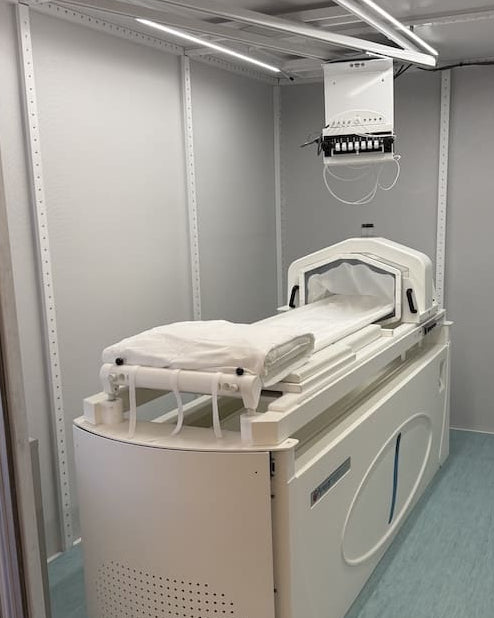 Hyperthermia treatment inside a room.
